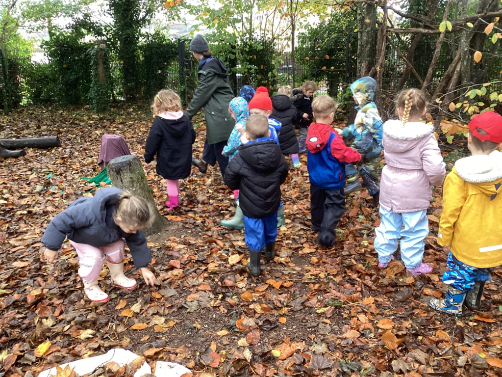 EYFS Outdoor Learning EYFS Outdoor Learning